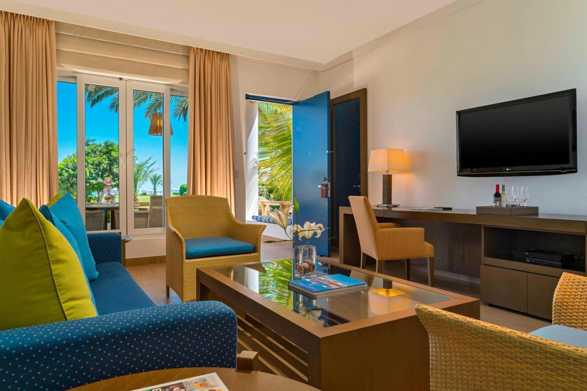 Hotel Paracas, A Luxury Collection Resort, Paracas Eksteriør bilde A living room at the Hilton Maldives Iru Veli