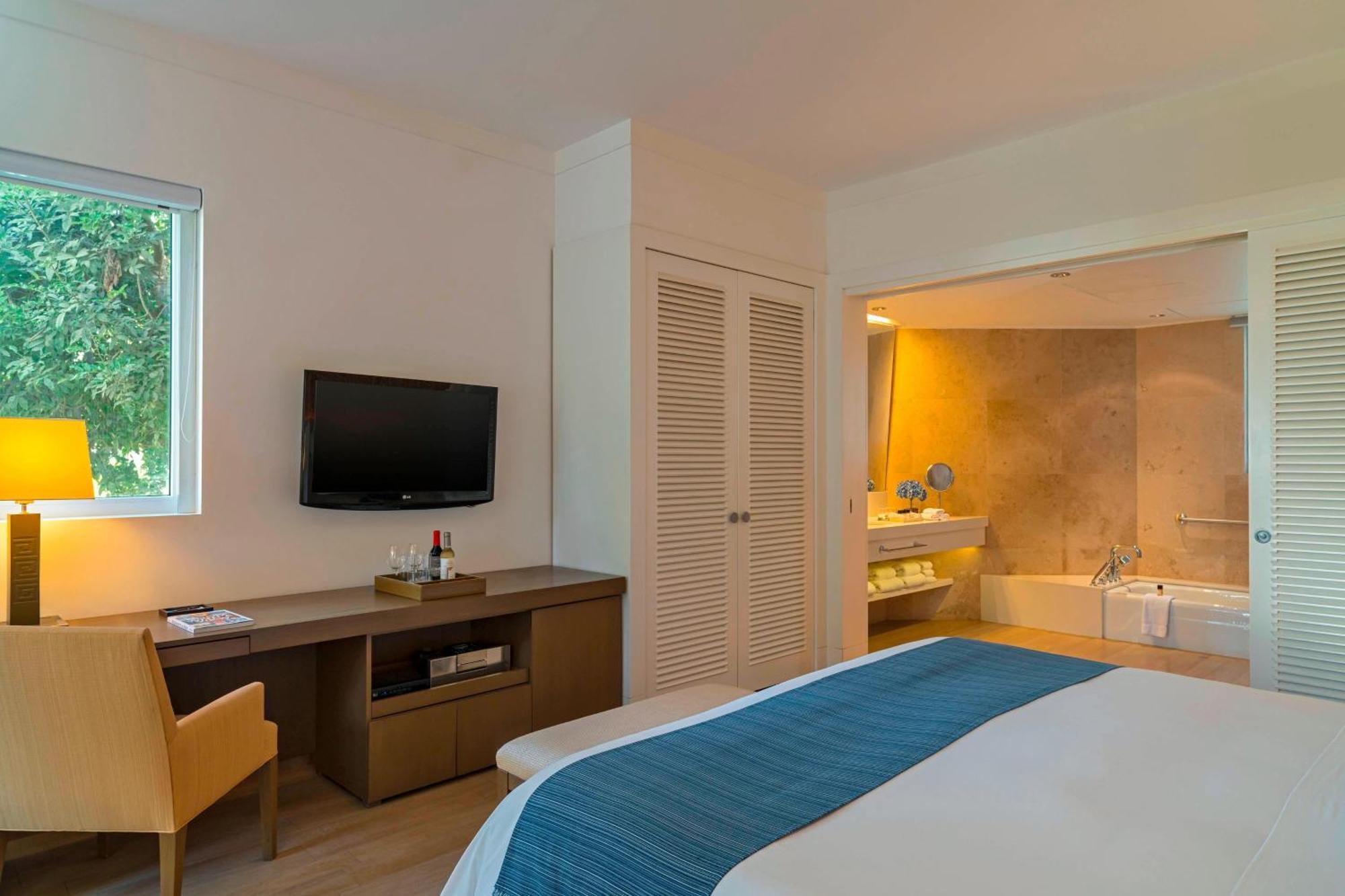 Hotel Paracas, A Luxury Collection Resort, Paracas Eksteriør bilde A bedroom at the hotel